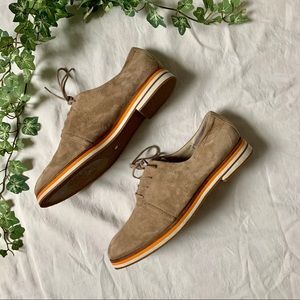 Cute orange, brown, and white oxfords